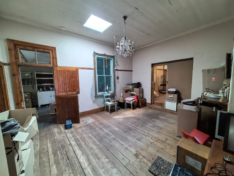 6 Bedroom Property for Sale in Parys Free State